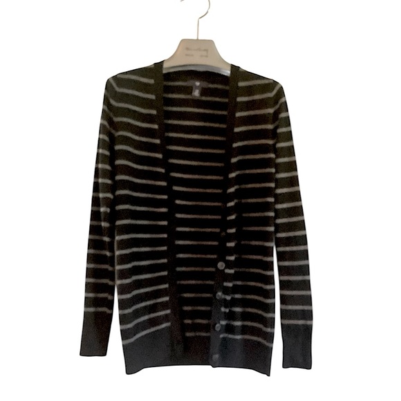 Gap Wool Blend V-Neck Button Down Cardigan Black Grey Size XS - Picture 3 of 8